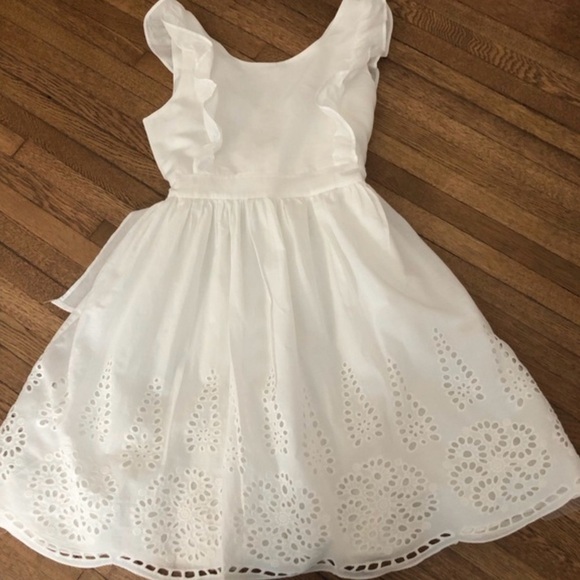 Disney  Drees Sleevelees Eyelet White Size 6 - Picture 1 of 9